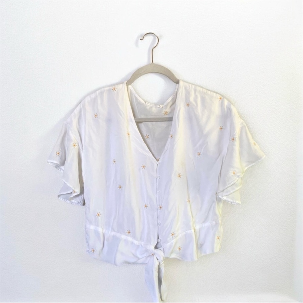 Lush Daisy Tie-Front Top, semi cropped